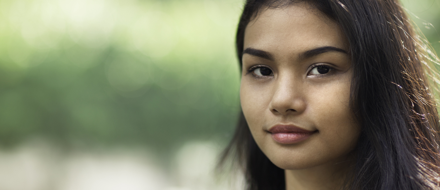  Young teen girl. 